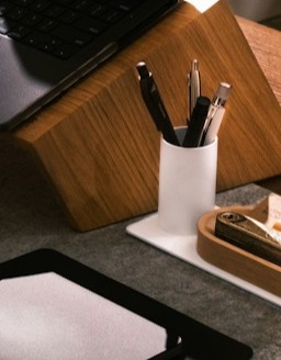 Laptop spare parts stock